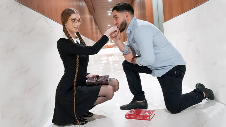 Mylf / Studious and Sultry / 31.12.2021