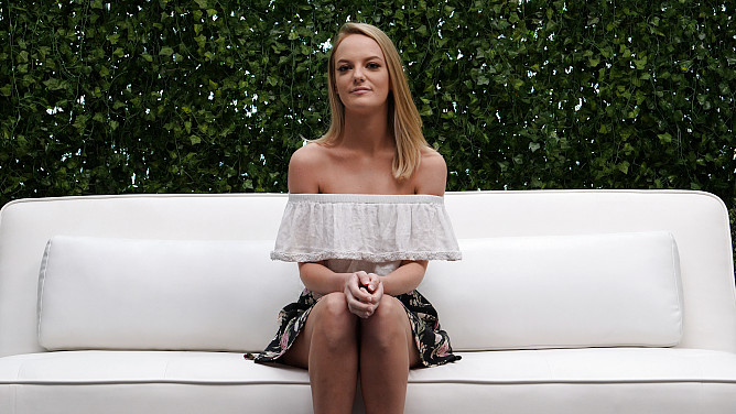 Net Girl - Emma  / 16.10.2019