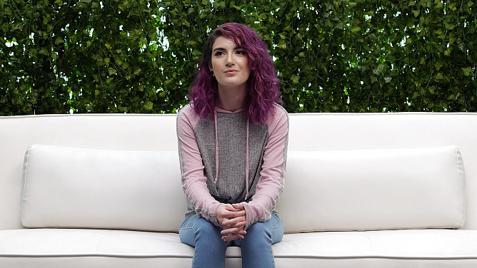 Net Girl - Scarlett  / 7.1.2020